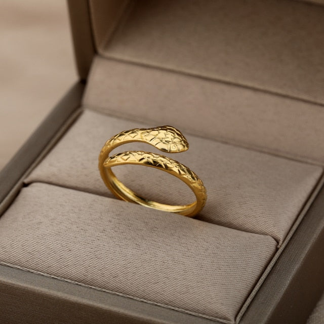 Rings for Women Non Tarnish 18K Gold Plated Stainless Steel Rings Gold  Jewelry - China Simple 18K and Gold Plated price | Made-in-China.com